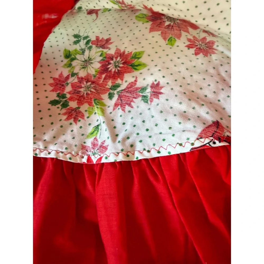 Vintage Christmas Tablecloth Poinsettia Polka Dot Red Ruffle Round 55 Inch